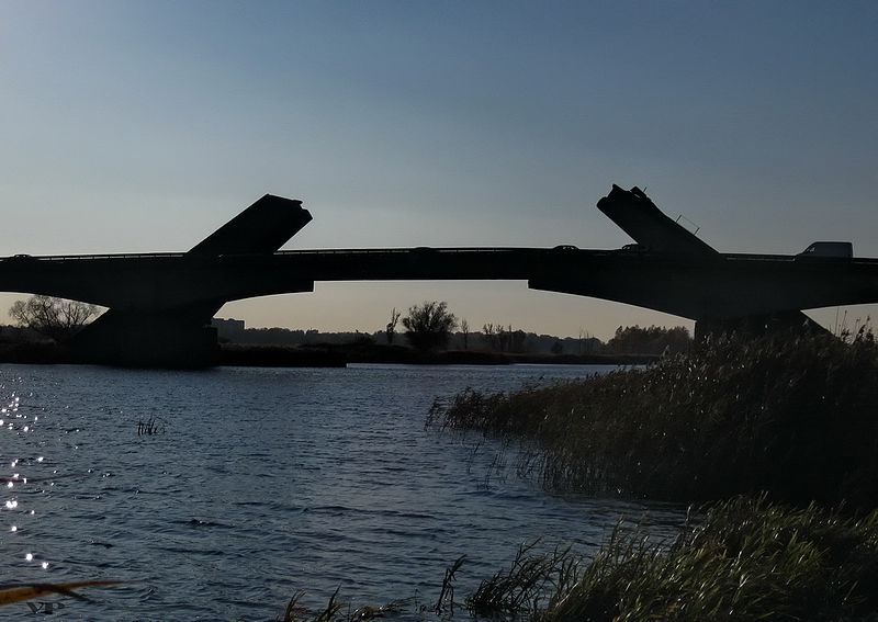 File:"Berlin" bridge - panoramio.jpg